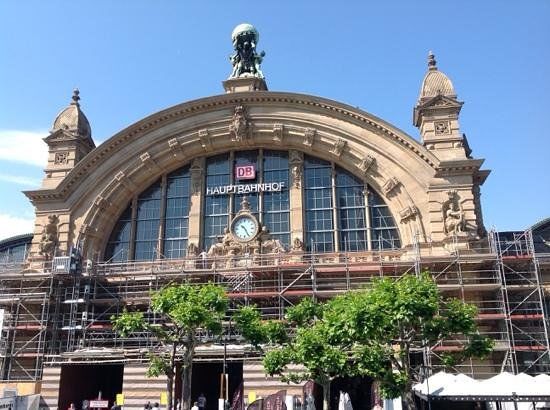 Stazione di Frankfurt Hauptbahnhof